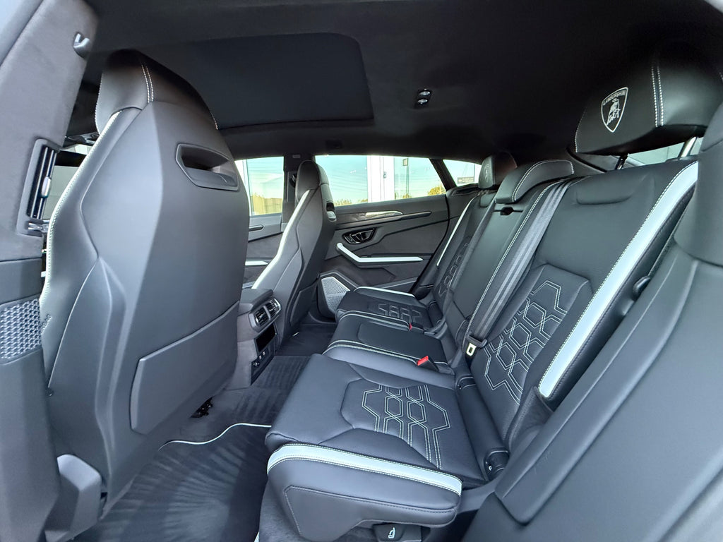 Used 2025 Lamborghini Urus SE