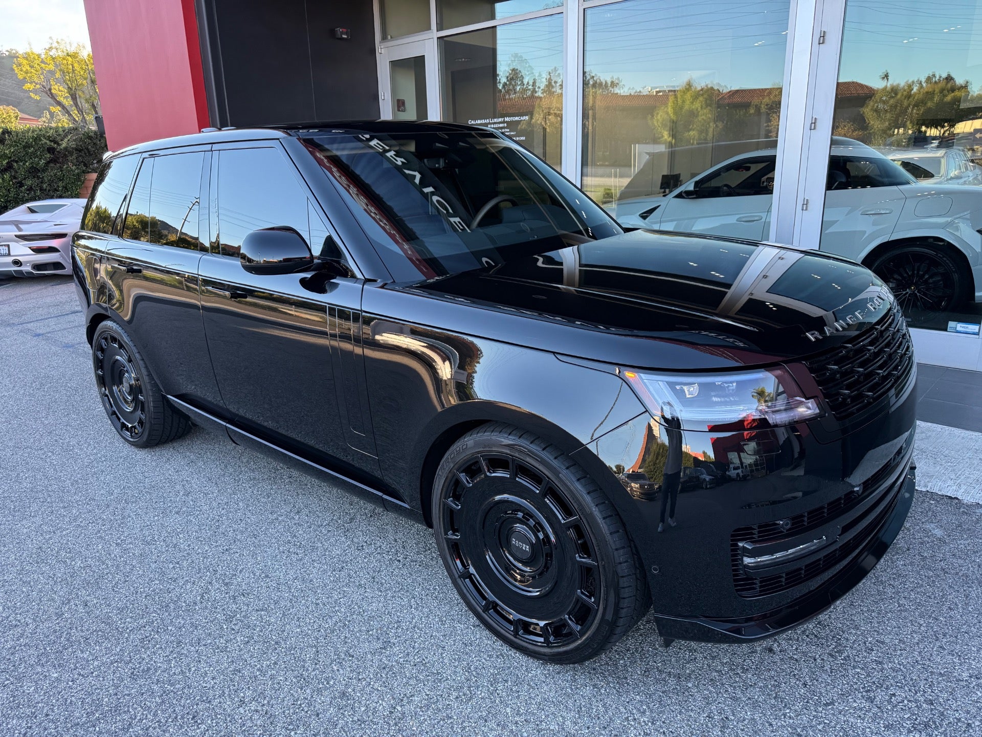 Used 2025 Land Rover Range Rover P530 SE