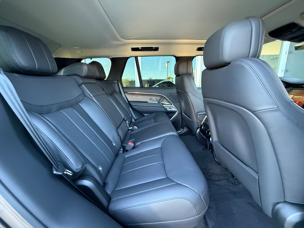 Used 2025 Land Rover Range Rover P530 SE